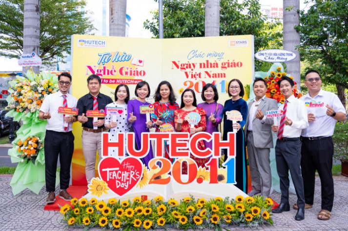 [Video] HUTECH long trọng tổ chức Lễ kỷ niệm 41 năm Ngày Nhà giáo Việt Nam 211