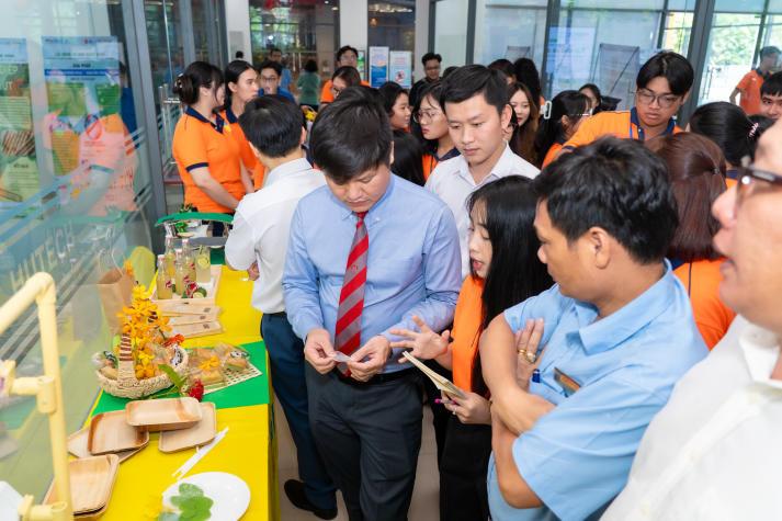 Lối sống xanh - Sức khỏe xanh: Sinh viên HUTECH kiến tạo tương lai bằng hành động bền vững 28