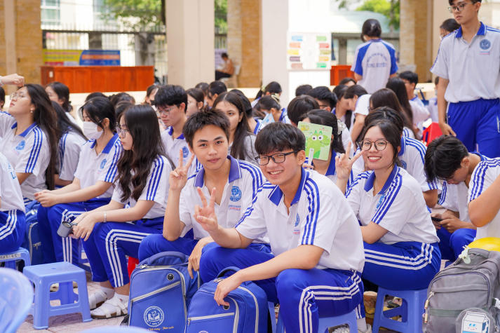 Sinh viên ngành Tâm lý học kết nối hơn 2.000 học sinh An Giang qua hành trình “Hiểu tâm lý - Vững tương lai” 147