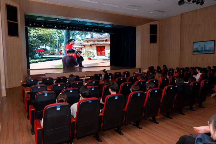 [Video] Sinh viên Tâm lý học “bắt trúng” cảm xúc khách hàng qua loạt TVC sáng tạo 16