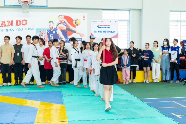 Hơn 200 vận động viên tranh tài sôi nổi tại Giải Taekwondo Sinh viên HUTECH mở rộng lần 1 46