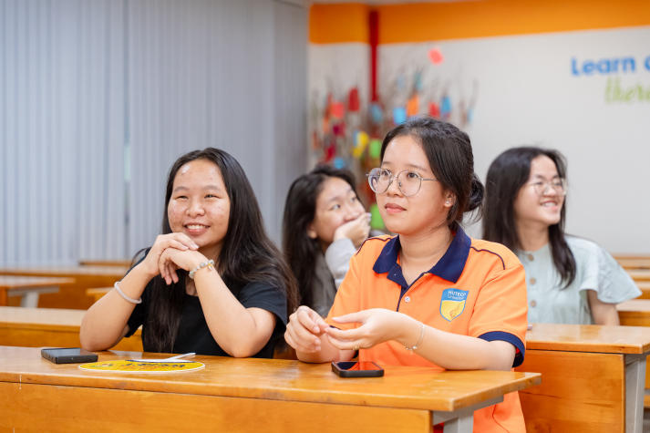 Buổi sinh hoạt CLB Huading Khoa Trung Quốc học: Sôi nổi, gắn kết, sáng tạo 18