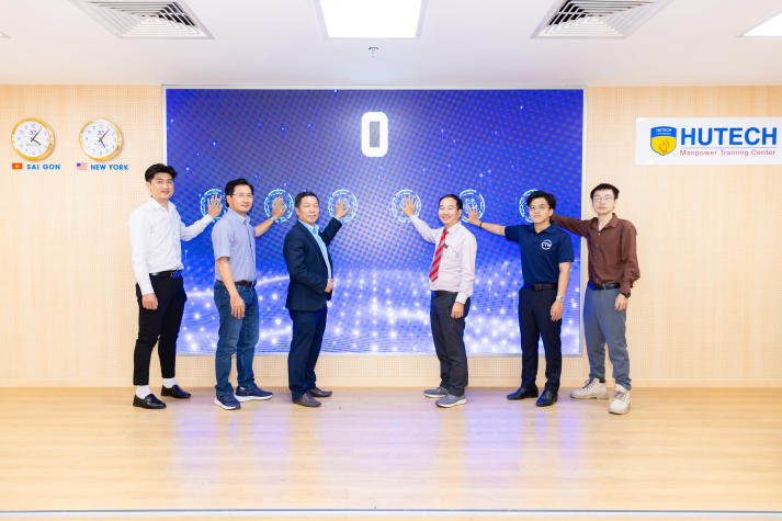 Sinh viên Viện Kỹ thuật mở lối tư duy sản phẩm và phát động Cuộc thi "Thử thách sáng tạo AI & IoT_Bán dẫn cho cuộc sống thông minh" 97