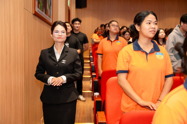 Hoàn thiện hình ảnh cá nhân, sinh viên HUTECH tự tin tỏa sáng với phong thái chuyên nghiệp 56