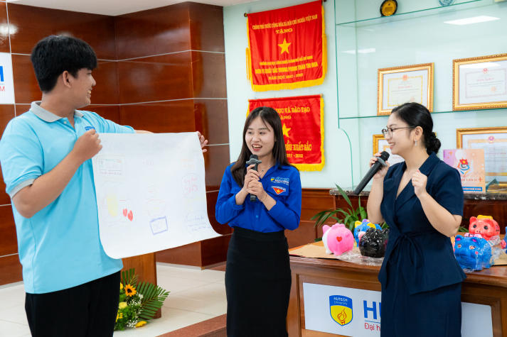 Sinh viên Khoa Điều dưỡng - Kỹ thuật y học khởi đầu năm học mới với thông điệp nhân văn: Chính xác để vững tin và trưởng thành 52