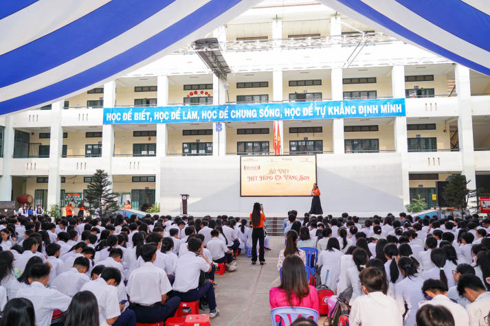 Kết thúc Triển lãm “Sử Việt - Nét hùng ca vàng son”: Dấu mốc trưởng thành của sinh viên ngành Quan hệ công chúng 9