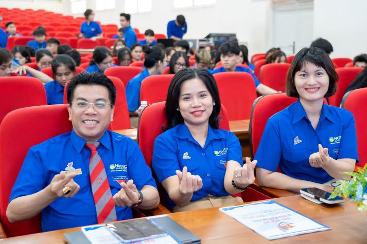 Đại hội Đại biểu Đoàn TNCS Hồ Chí Minh Khoa Tài chính - Thương mại lần thứ VII thành công rực rỡ 41