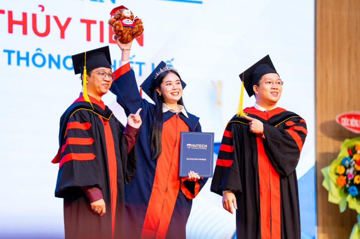 [Video] Từ sàn đấu đến lễ vinh danh: Câu chuyện bản lĩnh của tân khoa HUTECH Nguyễn Phạm Vĩnh Khang 89