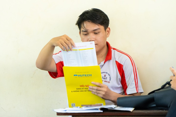 Đăng ký xét học bạ vào HUTECH trước 30/6, nhận ngay học bổng 25% học phí toàn khóa 46