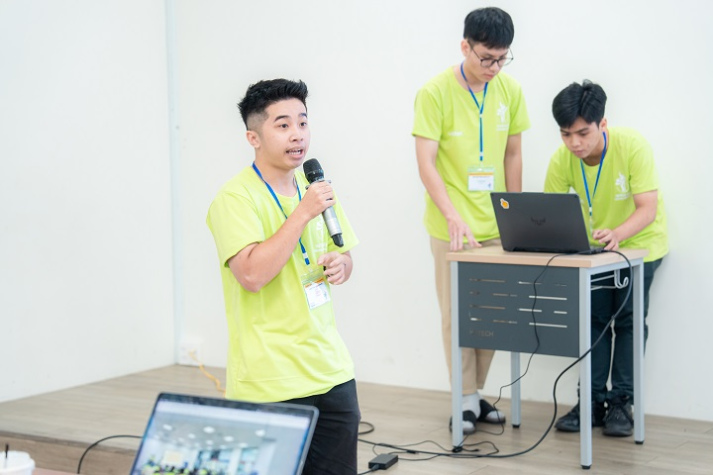 [Ảnh] Gần 1000 thí sinh bước vào chuỗi thử thách công nghệ tại OLP’25, OlpAI’25, Procon’25 và ICPC Asia HCMC 2025 90