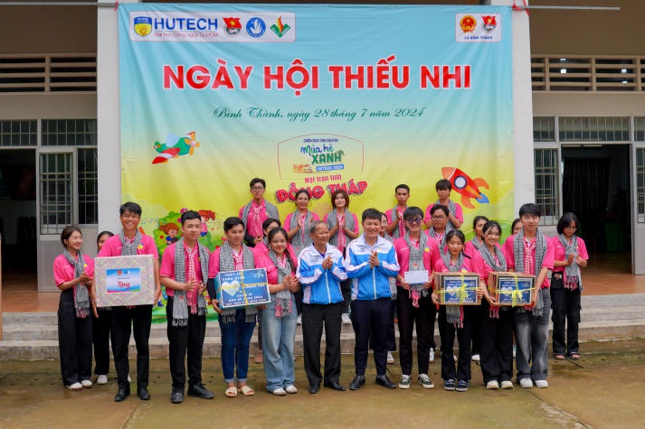 Mùa hè xanh HUTECH 2024 khánh thành 4 công trình trọng điểm tại mặt trận tỉnh Bến Tre và Đồng Tháp 212