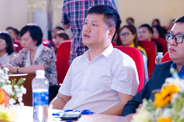 Đốn tim khán giả với giọng hát đầy nội lực, thí sinh Nguyễn Thành Trung trở thành tân Quán quân DSHi's Got Talent 20