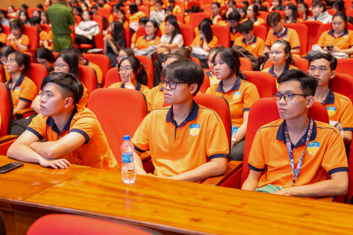 HUTECH đồng hành cùng Bộ Công an và Bộ GD&ĐT nâng cao nhận thức phòng chống tội phạm, tệ nạn ma túy cho sinh viên 127