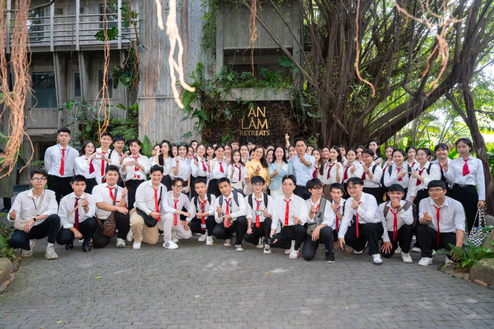 Exploring a Green Resort Experience with HUTECH Students at An Lam Retreats Saigon River 79