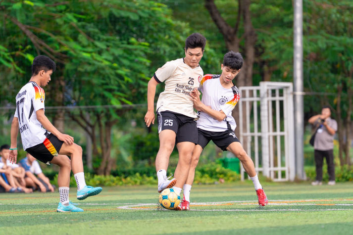 [Video] Khởi động mùa giải thể thao chào đón tân sinh viên 2025-2026: Dấu ấn năng động của tuổi trẻ HUTECH 97