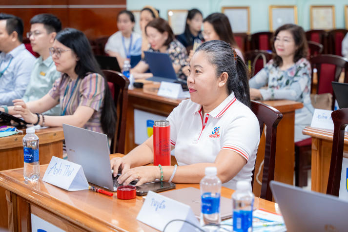 Giảng viên HUTECH khai mở vai trò “trợ giảng số” của AI 64