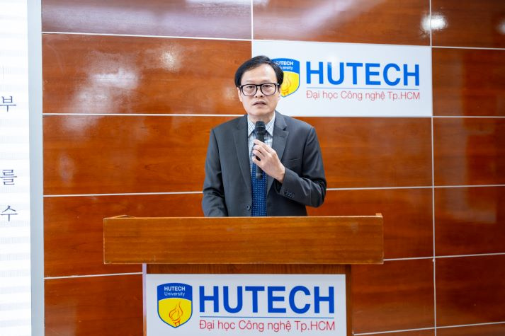 HUTECH enhances Korean language learning experience with international standard “K-VOICE” Interpretation and Translation Lab 137