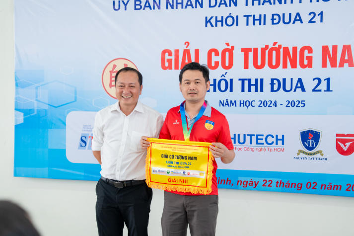 HUTECH xuất sắc giành giải Nhất đồng đội tại Giải Cờ tướng Nam Khối thi đua 21 năm học 2024-2025 75