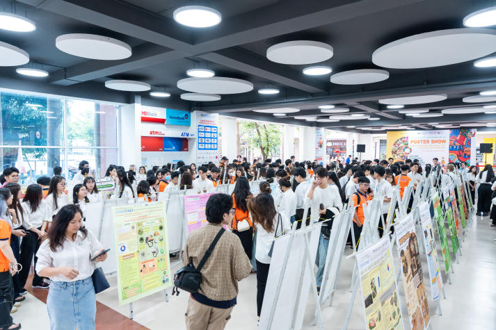 Học cách thiết kế dự án, sinh viên HUTECH phát triển tư duy đổi mới sáng tạo 79