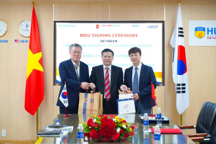HUTECH ký kết MOU với Đại học Daegu Catholic và Hiệp hội Xúc tiến Công nghiệp Công nghệ thông tin tỉnh GyeongBuk (Hàn Quốc) 63