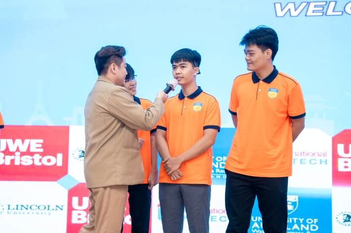 TÂN SINH VIÊN KHÓA 2025 CHÍNH THỨC BƯỚC VÀO HÀNH TRÌNH KHỞI ĐẦU CỦA NHỮNG ƯỚC MƠ 129