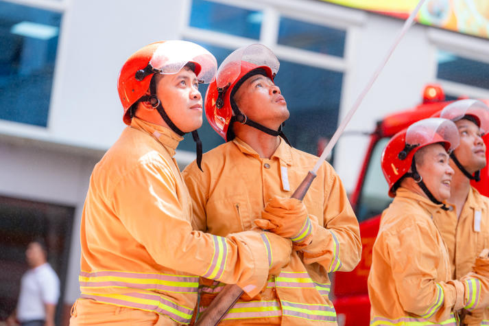 Đội ngũ HUTECH sẵn sàng trang bị kỹ năng ứng phó cháy, nổ cùng vào 10/10 tới 56