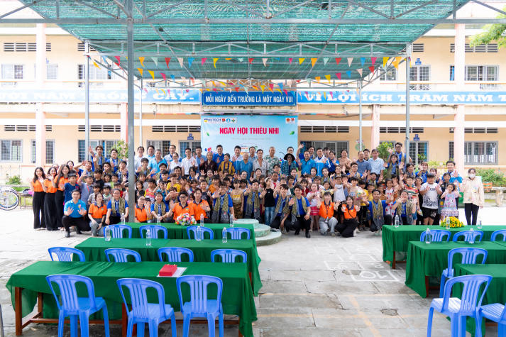 Chiến sĩ Mùa hè xanh HUTECH 2026 lan tỏa yêu thương qua chuỗi hoạt động an sinh xã hội tại Đồng Tháp 68