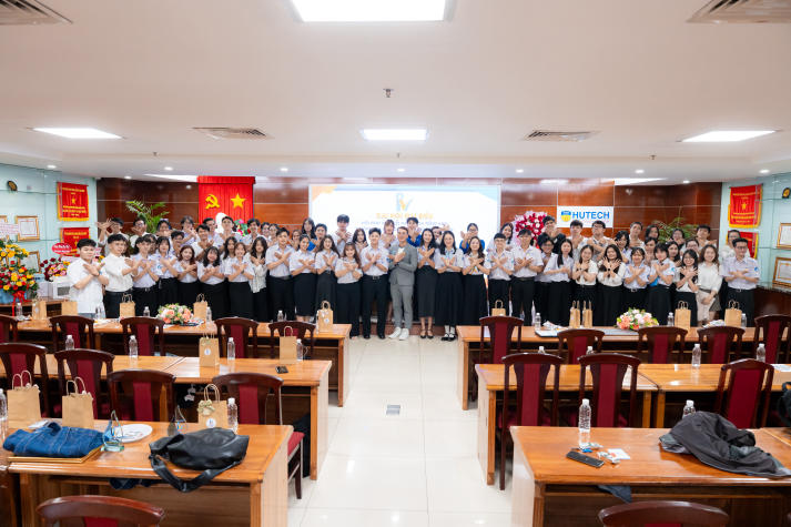 Gắn kết đam mê, vươn tầm hội nhập qua Đại hội Liên Chi Khoa Tiếng Anh nhiệm kỳ 2025 - 2028 146