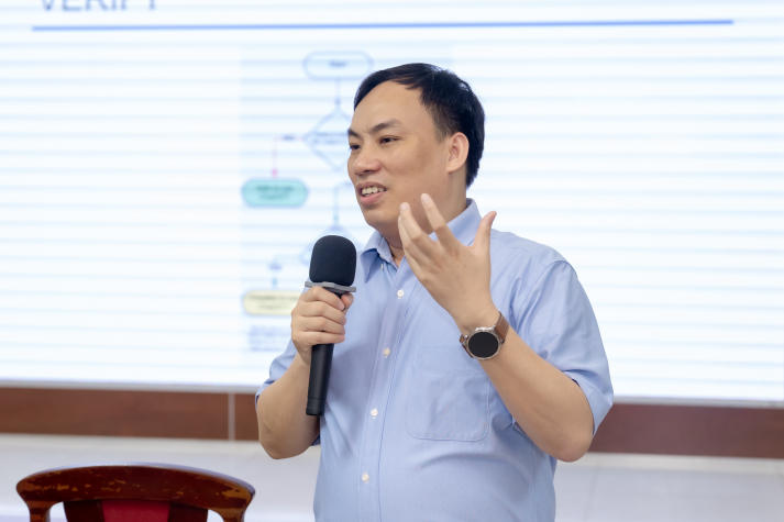 Bồi dưỡng kỹ năng sử dụng AI trong giảng dạy - bước tiến chuyển đổi số tại HUTECH 19