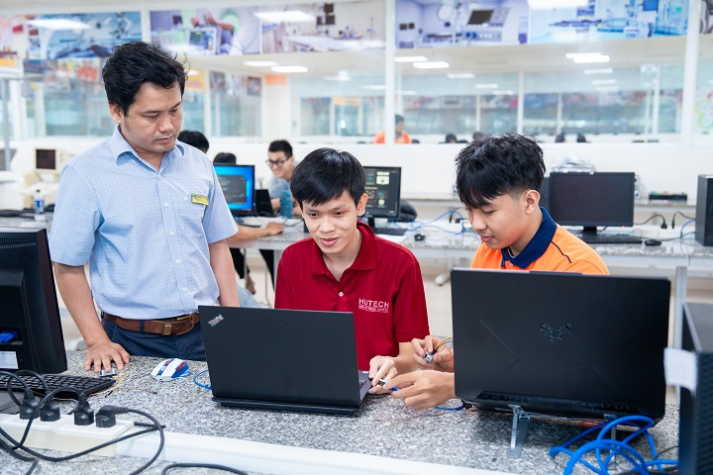 Xét học bạ lớp 11 sớm, nhận học bổng đến 100% học phí tại HUTECH 2026 224
