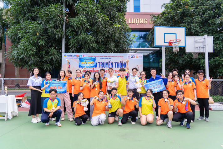 Sinh viên Khoa Tiếng Anh nhiệt huyết nhập cuộc Hội thao truyền thống lần thứ XIV 68