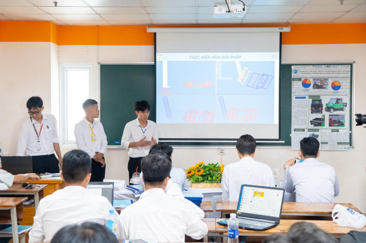 [Video] VJIT Project Design Show 2025: Trình làng những ý tưởng kỹ thuật đột phá của sinh viên 75