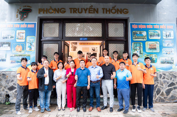 Tìm hiểu môi trường chuyên nghiệp tại Trung tâm Huấn luyện và Thi đấu TDTT TP.HCM cùng sinh viên Quản lý thể dục thể thao 76
