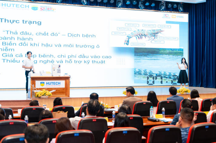 Loạt sân chơi học thuật - văn hóa nghệ thuật - thể thao cho sinh viên HUTECH thỏa sức hòa cùng đam mê 33