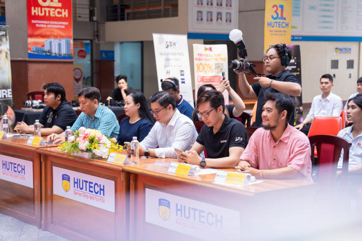 “HUTECH in your view”: Một HUTECH rất riêng qua ống kính người trẻ 53