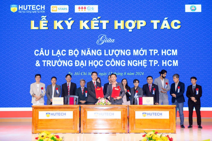 [Video] Sinh viên “khoe” hơn 200 đồ án tốt nghiệp ấn tượng trước doanh nghiệp tại HUTECH TECHSHOW 2024 193