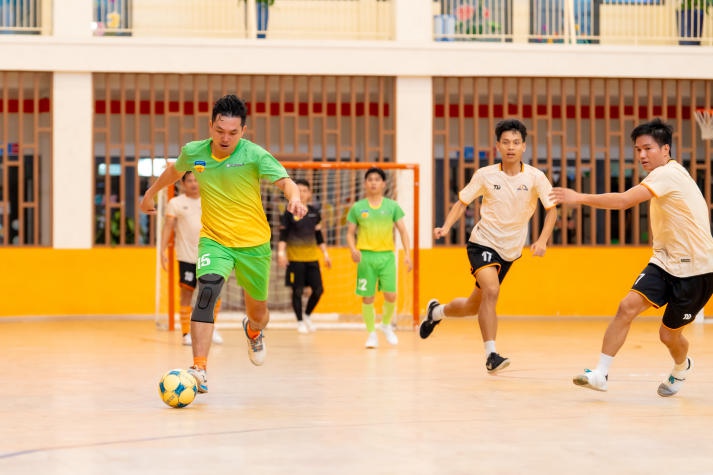 HUTECH lên ngôi Vô địch Giải bóng đá Tứ Hùng Royal School Cup 2024 129