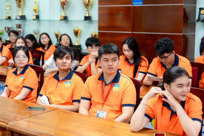 Sinh viên HUTECH học hỏi “bí kíp” lên thực đơn dinh dưỡng cùng chuyên gia vào 25/02 tới 35