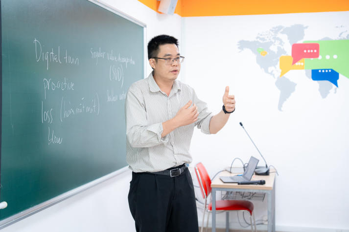 HUTECH fosters academic connections and advances interdisciplinary research at Scientific Machine Learning Workshop 100