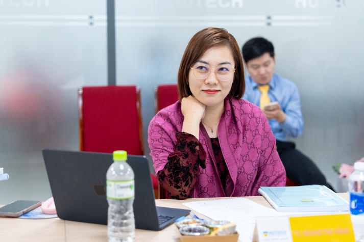 HUTECH tổ chức bảo vệ luận văn, đề án Thạc sĩ ngành Quản trị kinh doanh 26