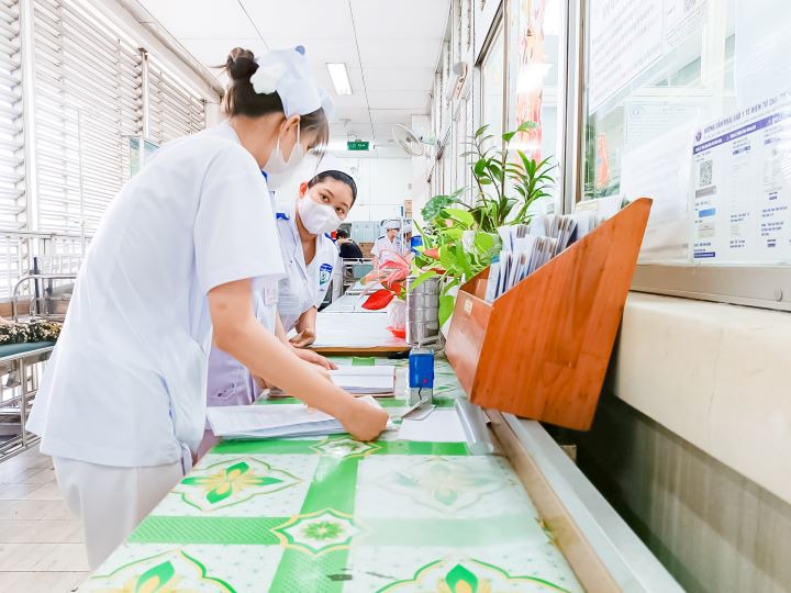 Sinh viên ngành Điều dưỡng HUTECH hoàn thành thực tập tại Khoa Ngoại Gan Mật Tụy Bệnh viện Chợ Rẫy 24