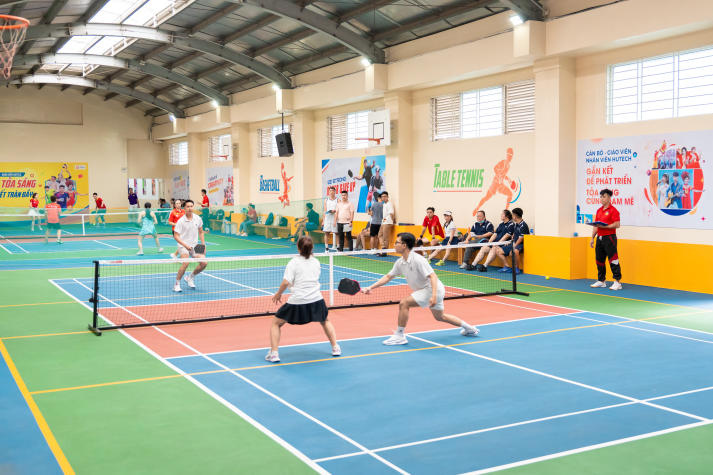 [Hội thao CB-GV-NV HUTECH 2025]: Bùng nổ Pickleball mùa đầu tiên với chiến thắng thuộc về TT.GDCT-QP - TT.GDTC 28