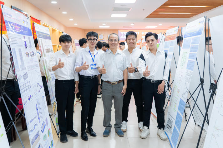 Capstone Project Showcase 2026: Khẳng định bản lĩnh sinh viên Xây dựng HUTECH 32