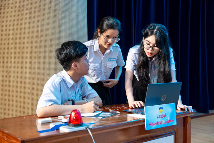 Tỏa sáng bản lĩnh luật sư trẻ trong thời kỳ hội nhập tại HUTECH LEC 2025 222