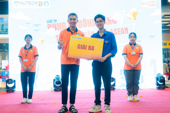 Sôi nổi Ngày hội “Sinh viên 5 tốt”: HUTECH-ers chủ động rèn luyện, bứt phá bản thân 141