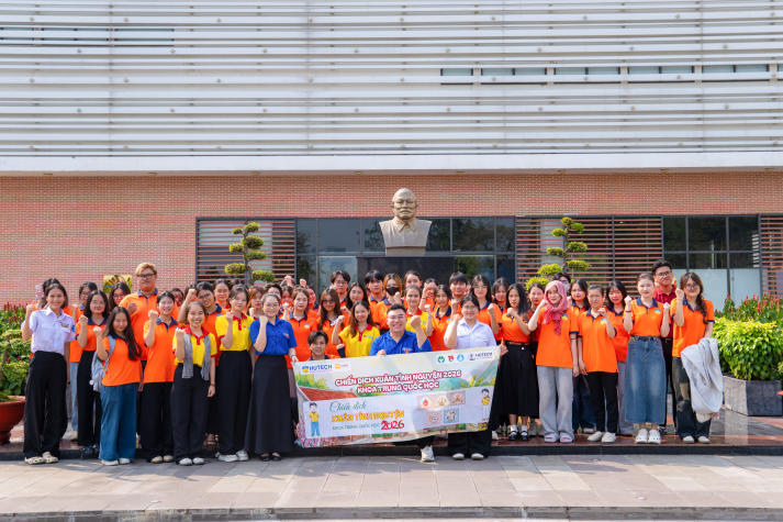 Xuân Lịch sử: Điểm nhấn giáo dục truyền thống của tuổi trẻ Khoa Trung Quốc học 8