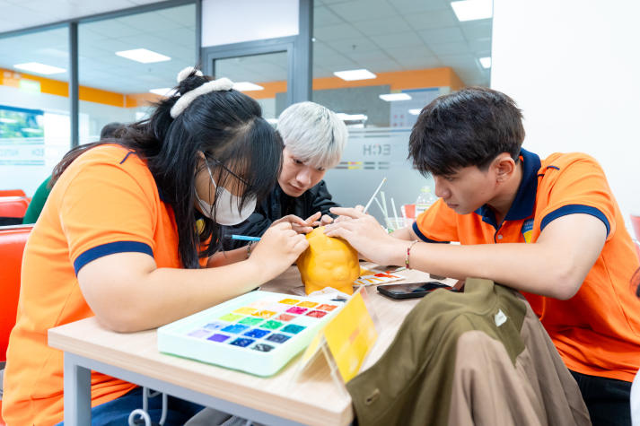 Gom yêu thương - tạo thay đổi: Sinh viên Viện Khoa học Ứng dụng  lan tỏa giá trị nhân văn qua “Piggybank for Change 2025” 28