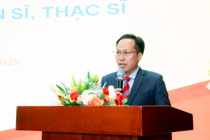 HUTECH long trọng tổ chức Lễ khai giảng chương trình đào tạo Tiến sĩ và Thạc sĩ khóa 2025 - đợt 1: Khởi đầu hành trình chinh phục tri thức 23