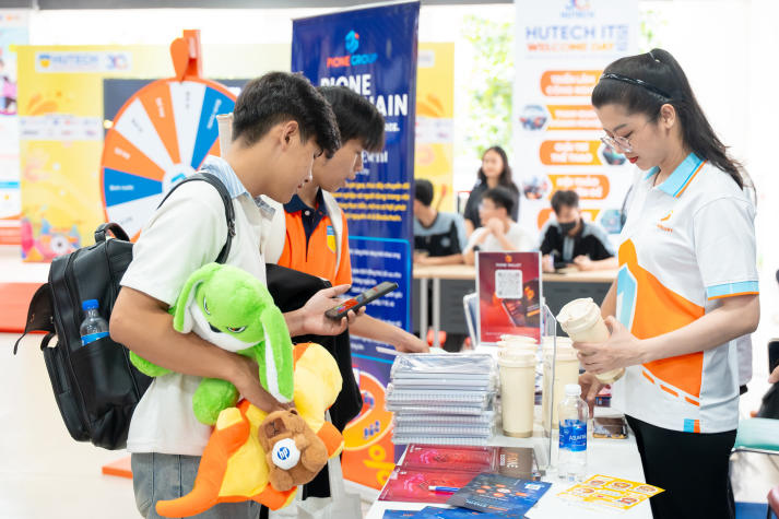 [Video] Khơi nguồn cảm hứng từ công nghệ, tân binh IT-ers HUTECH tự tin bắt đầu hành trình mới 195