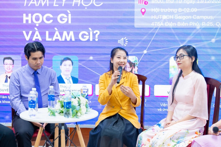 Sinh viên HUTECH nắm bắt nhiều khía cạnh của ngành Tâm lý học cùng chuyên gia 55